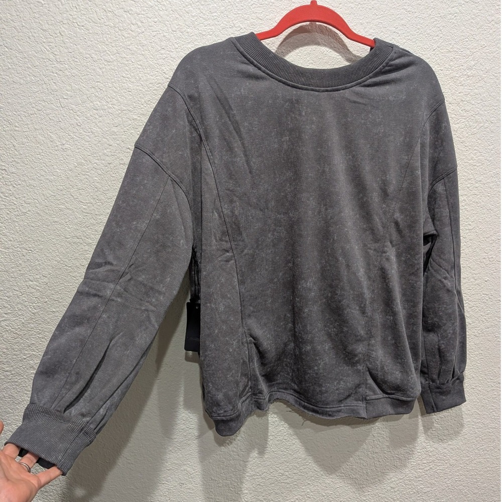 NWT Womens Gray Mineral Wash Open Back Sweatshirt M Twist Back Athleisure Boho